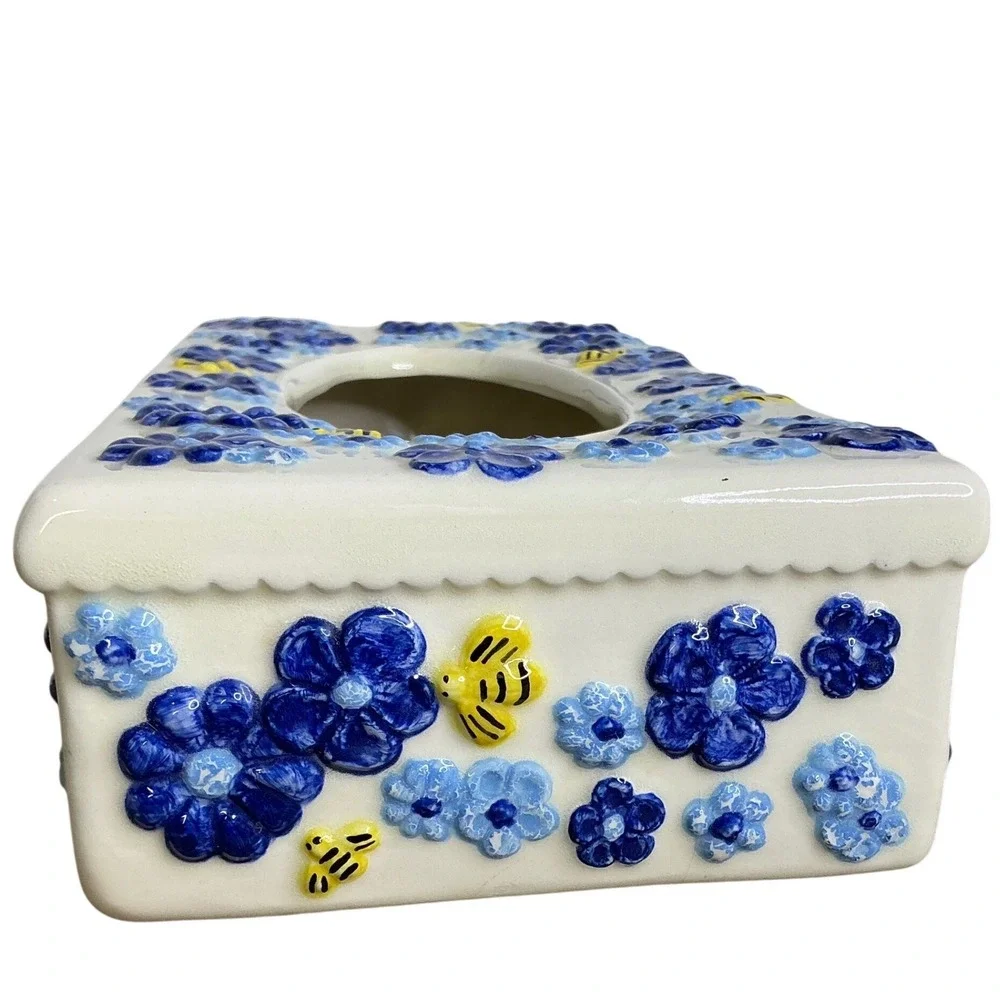 Blue White Floral Bee Ceramic Tissue Box Cover‎ Cottagecore Bathroom Decor